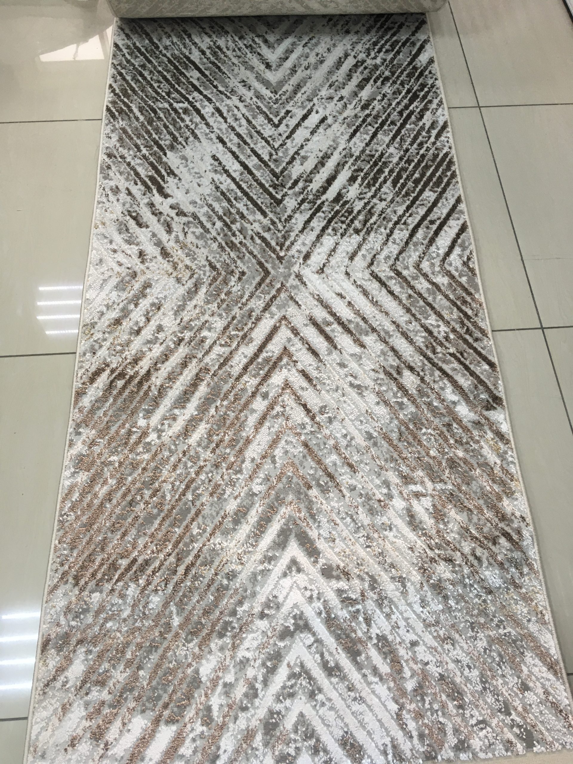 Ковровые дорожки Аджмал 1,0м 324 крем-коричн
